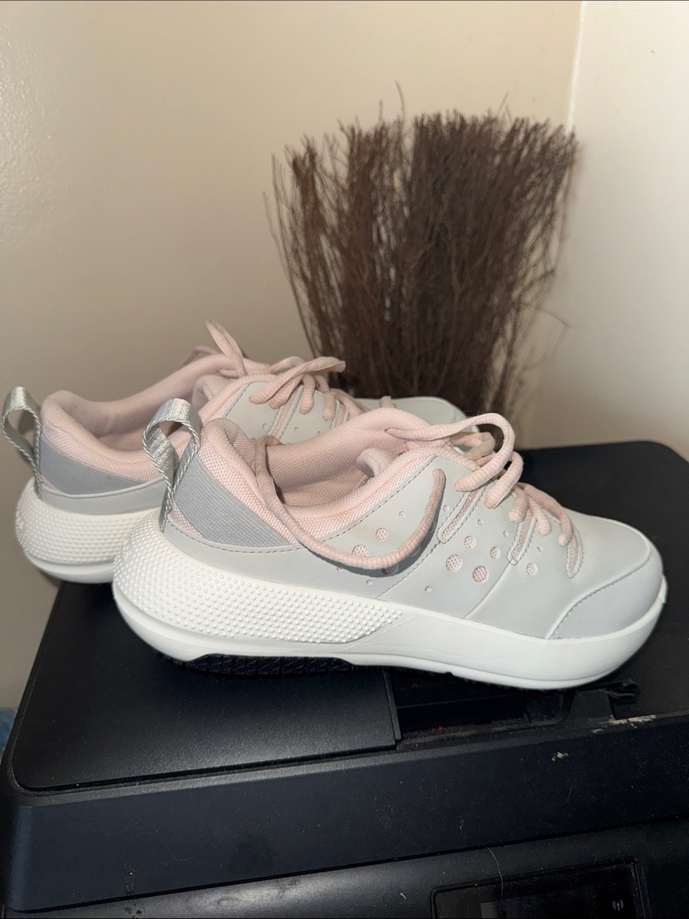 CROCS Women's Lace-Up Sneakers in Light Gray/ Pink white soles Brand NEW!